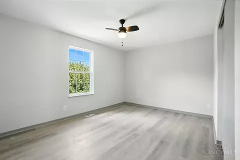 Bedroom - 36 Timberline Ct, Cleves, OH 45002 photo 6 of 8