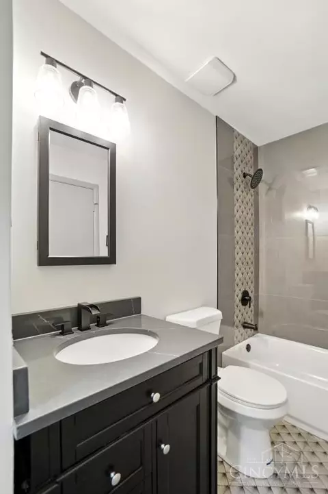 Bath - 36 Timberline Ct, Cleves, OH 45002 photo 3 of 4