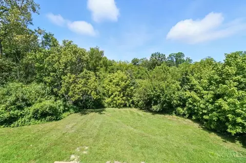 Exterior - 36 Timberline Ct, Cleves, OH 45002 photo 6 of 8