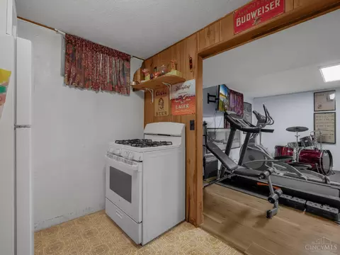 4641 Clayton Dr, Cincinnati, OH 45244 photo 28