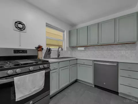 4641 Clayton Dr, Cincinnati, OH 45244 photo 19