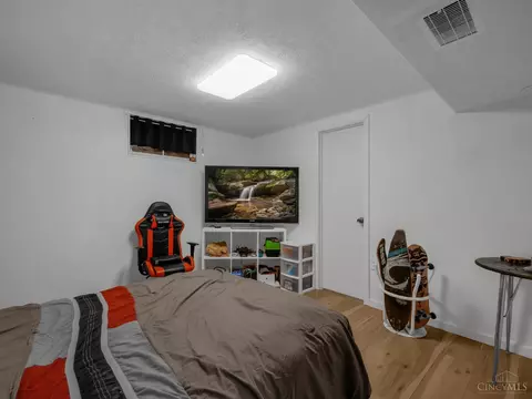 4641 Clayton Dr, Cincinnati, OH 45244 photo 31