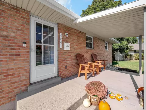 4641 Clayton Dr, Cincinnati, OH 45244 photo 5