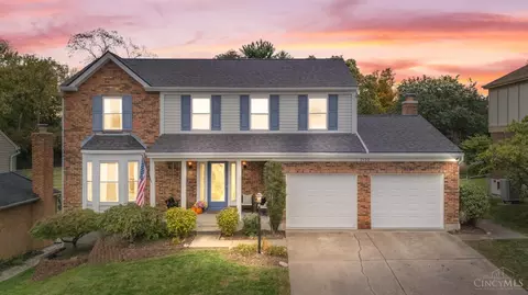 2132 Trailridge Dr, Reading, OH 45215
