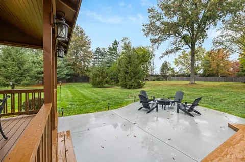 Exterior - 10029 Windzag Ln, Montgomery, OH 45242 photo 3 of 4
