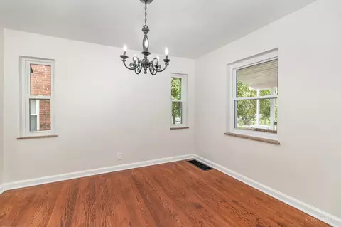Dining - 6045 Elbrook Ave, Golf Manor, OH 45237 photo 1 of 1