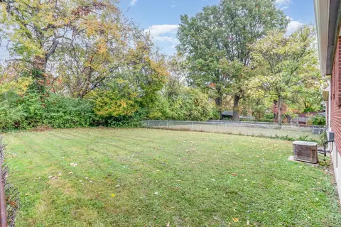 Exterior - 6045 Elbrook Ave, Golf Manor, OH 45237 photo 5 of 5