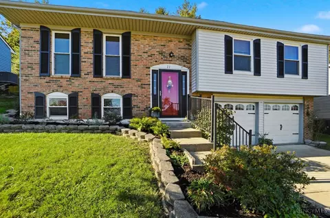 21 Orchard Knoll Dr, Reading, OH 45215