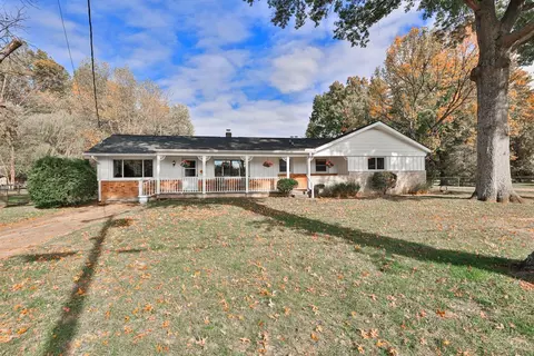1438 Locust Lake Rd, Amelia, OH 45102