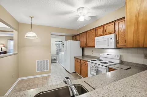 8414 Ridge Pointe Ct, Cincinnati, OH 45236 photo 13