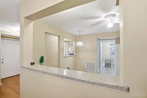 8414 Ridge Pointe Ct, Cincinnati, OH 45236 photo 12