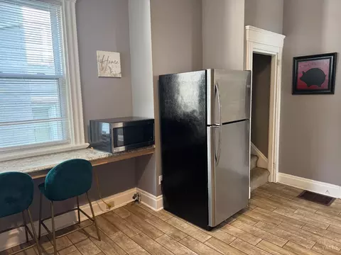 Kitchen - 278 Mcgregor Ave, Cincinnati, OH 45219 photo 4 of 4