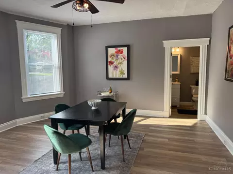 Dining - 278 Mcgregor Ave, Cincinnati, OH 45219 photo 1 of 2