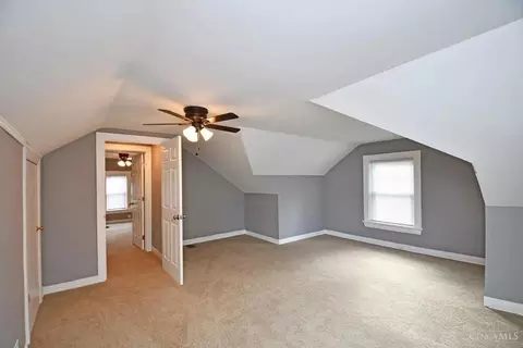 Bedroom - 278 Mcgregor Ave, Cincinnati, OH 45219 photo 12 of 13