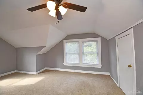 Bedroom - 278 Mcgregor Ave, Cincinnati, OH 45219 photo 10 of 13