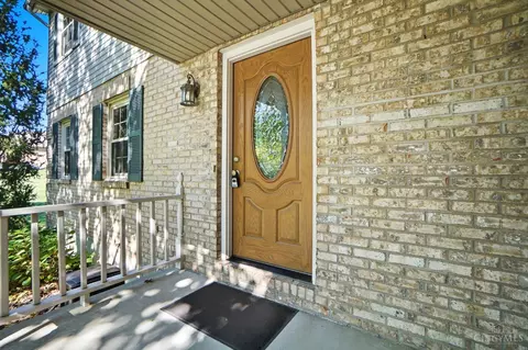 Exterior - 3530 Oak Spring Dr, Hamilton, OH 45011 photo 5 of 14