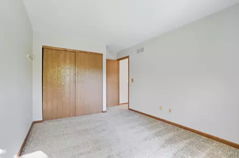 Bedroom - 3530 Oak Spring Dr, Hamilton, OH 45011 photo 7 of 9