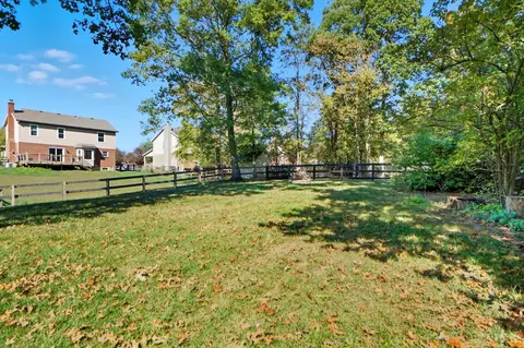 Exterior - 3530 Oak Spring Dr, Hamilton, OH 45011 photo 11 of 14