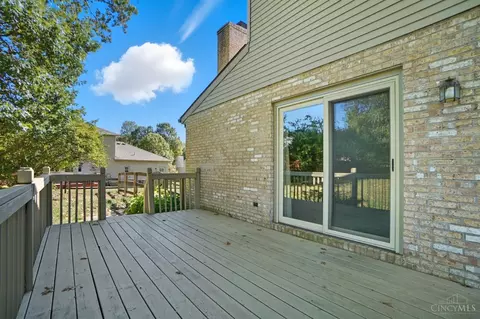 Exterior - 3530 Oak Spring Dr, Hamilton, OH 45011 photo 10 of 14