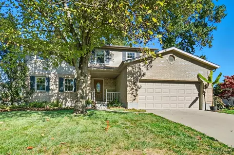 Exterior - 3530 Oak Spring Dr, Hamilton, OH 45011 photo 3 of 14