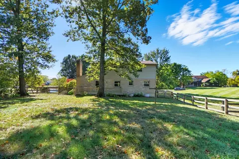Exterior - 3530 Oak Spring Dr, Hamilton, OH 45011 photo 14 of 14