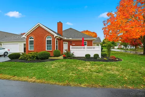 8444 Waterleaf Ln, West Chester, OH 45069
