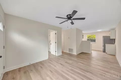 Living - 3388 Ninann Ct, Cincinnati, OH 45211 photo 3 of 5