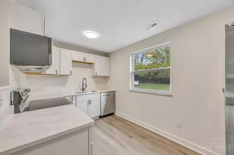 Kitchen - 3388 Ninann Ct, Cincinnati, OH 45211 photo 1 of 5