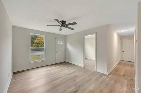 Living - 3388 Ninann Ct, Cincinnati, OH 45211 photo 5 of 5