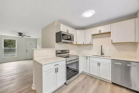 Kitchen - 3388 Ninann Ct, Cincinnati, OH 45211 photo 2 of 5