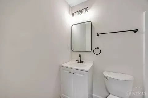 Bath - 3388 Ninann Ct, Cincinnati, OH 45211 photo 2 of 2