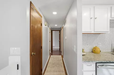 Entry Way - 2148 Julie Ter, Reading, OH 45215 photo 2 of 3