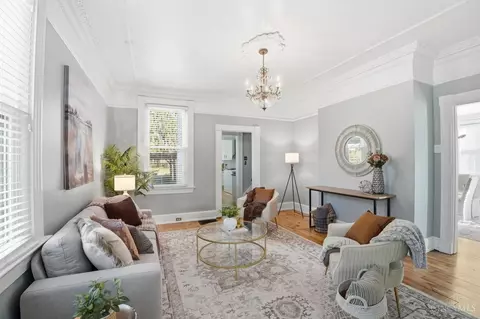 Living - 2191 Townsend Rd, Cincinnati, OH 45238 photo 1 of 3