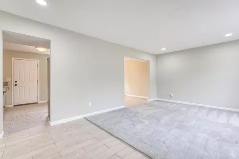 Living - 833 Galbraith Rd, Cincinnati, OH 45231 photo 1 of 3