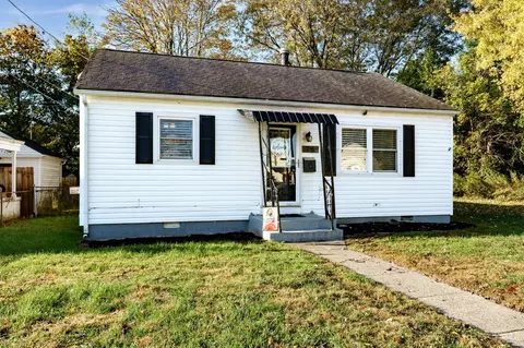 75 Union Ave, New Miami, OH 45011