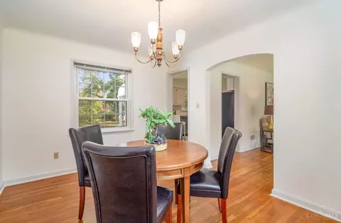 Dining - 10410 Maria Ave, Cincinnati, OH 45231 photo 2 of 2