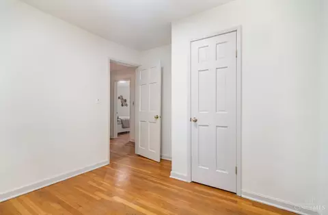 Bedroom - 10410 Maria Ave, Cincinnati, OH 45231 photo 6 of 6