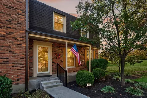 33 Creekwood Sq, Glendale, OH 45246