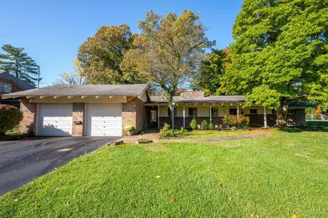 7981 Glenbrook Ct, Cincinnati, OH 45224