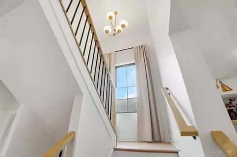 Entry Way - 4832 Prospect Ave, Blue Ash, OH 45242 photo 5 of 6