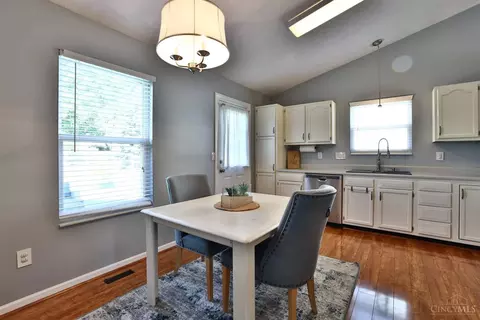 Dining - 5879 Eagle Creek Ct, Hamilton Township, OH 45039 photo 1 of 2