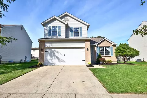 Exterior - 5879 Eagle Creek Ct, Hamilton Township, OH 45039 photo 2 of 7