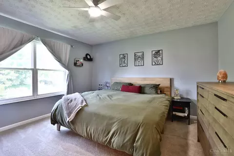 Bedroom - 5879 Eagle Creek Ct, Hamilton Township, OH 45039 photo 1 of 5