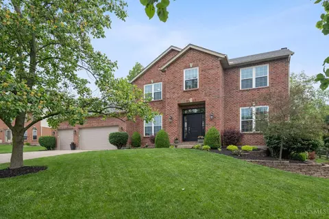 4832 Willow Ridge Dr, Hamilton, OH 45011