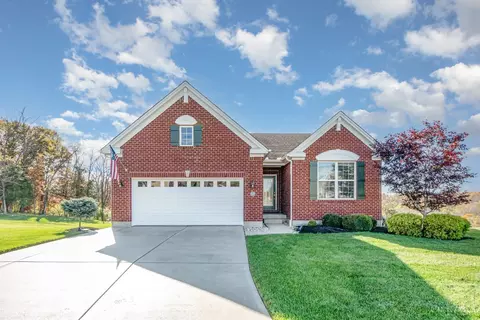 6398 Old Forest Dr, Hamilton Township, OH 45039