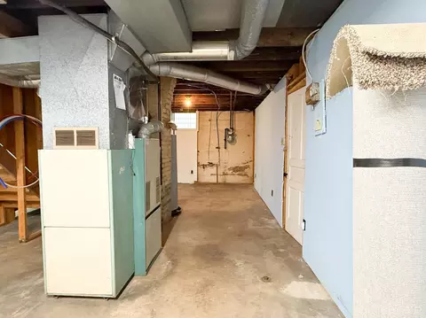 Entry Way - 715 Corwin Ave, Hamilton, OH 45015 photo 2 of 2