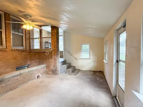 Exterior - 715 Corwin Ave, Hamilton, OH 45015 photo 3 of 20