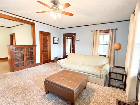 Living - 715 Corwin Ave, Hamilton, OH 45015 photo 6 of 9