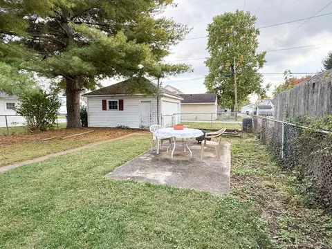 Exterior - 715 Corwin Ave, Hamilton, OH 45015 photo 7 of 20