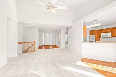8211 Melrose Ln, Maineville, OH 45039 photo 9